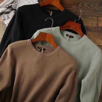 可貼身的高支棉紗！基礎款外貿純色打底圓領套頭針織衫毛衣男秋