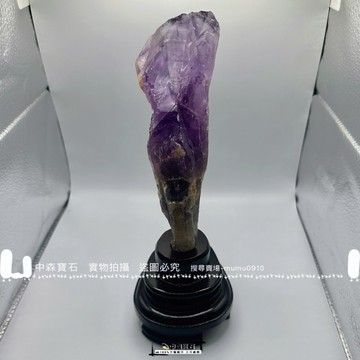 中森寶石🔮美貨 紫骨幹 骨幹水晶 紫水晶權杖 晶柱 大擺件 😍高度255mm 帶紅光 天然色帶變化😍#能量寶石#風水擺設