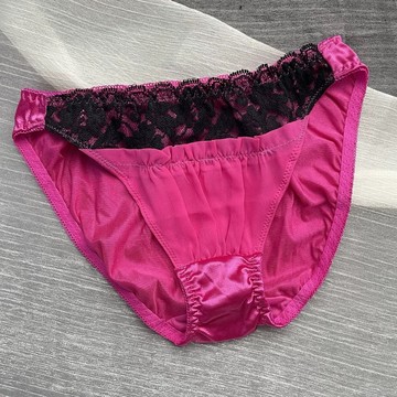 ✧*̣̩⋆̩☽⋆快速出貨｜🔟🈷️1️⃣8️⃣M緞面內褲 絲綢內褲 滑面內褲