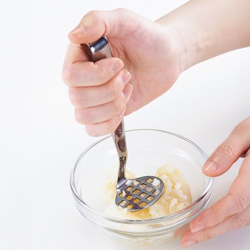 日本霜山 304不鏽鋼一體成形壓泥器/搗泥器-16.5cm