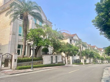 【義大皇家/義大登峰】歐風度假四車電梯別墅｜高雄市大樹區義大五街