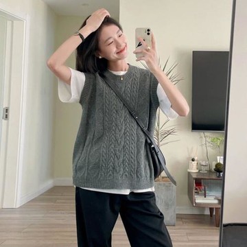 灰色圓領針織馬甲背心女秋冬韓版寬松疊穿無袖麻花毛衣外穿上衣