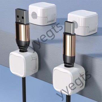 ✨臺灣出貨🚚 磁吸理線器桌面車載數據線收納整理手機充電線夾固定器卡扣插頭 8・6