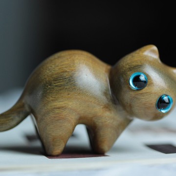 綠檀木雕貓可愛小貓木質貓咪擺件家居雕刻動物手把件創意生日禮物