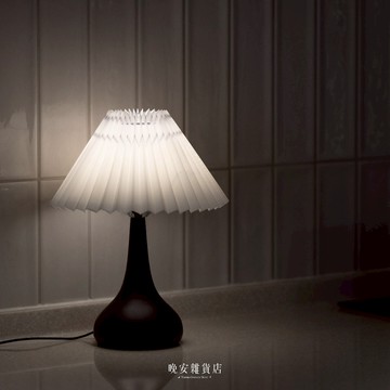 wanan/☾…都市夜晚的靜夜光の現貨 黑白中古夜燈｜百摺燈 檯燈 床頭燈 適合床邊／租屋空間使用