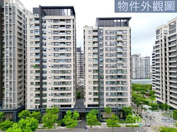 華鳳特區｜龍騰上河國｜稀有三房平車｜高雄市鳳山區北昌三街