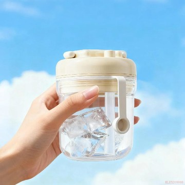 桃園出貨🍂冰塊模具家用冰杯冰格食品級凍冰塊夏天製冰神器冰箱帶蓋手提冰盒