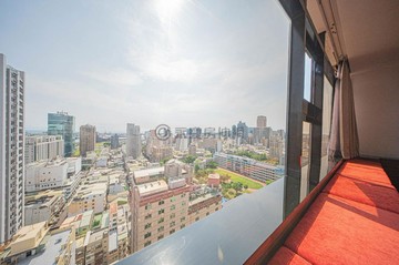 亞灣國際都會港灣三多捷運高樓景觀5房+平車｜高雄市苓雅區中華四路