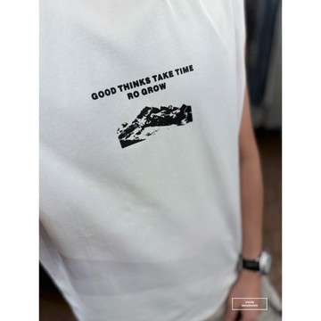 『老爺有喜』重磅山脈標語棉質背心(NOF2405S8008)-白