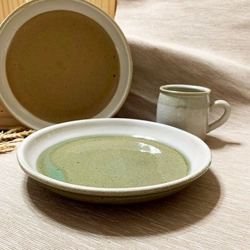 牛奶餐盤(三色可選) 荳蔻綠
