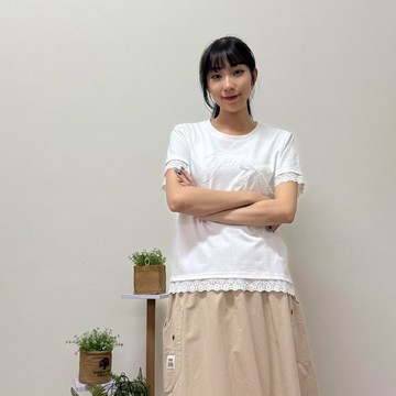 蝴蝶結蕾絲上衣