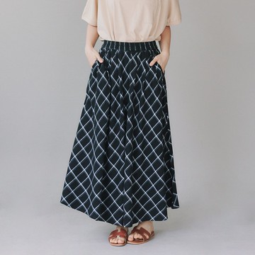 【Simply Yours】格紋鬆緊A字長裙 黑F