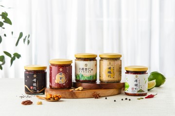 果子樹堅果辣椒醬-有辛仁-五德川辣果油/大/中/小辣/全素250g -(有辛仁-有緣仁-有情仁辣椒醬
