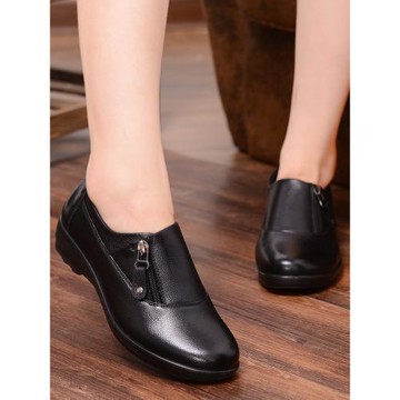 媽媽鞋軟底軟皮真皮平底單鞋舒適中老年女鞋老人秋冬款皮鞋女防滑