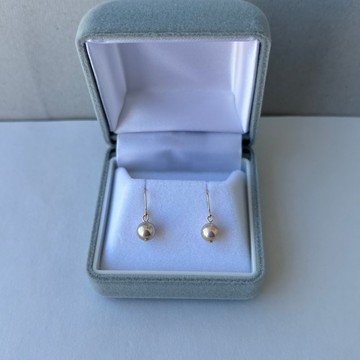 10K 金 貼耳短勾 淡水珍珠 耳環 5.5mm 高皮光 近無瑕