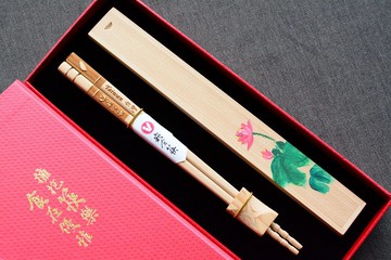 寓意花卉嵌合筷禮盒 客製紀念品 傳遞獨特心意