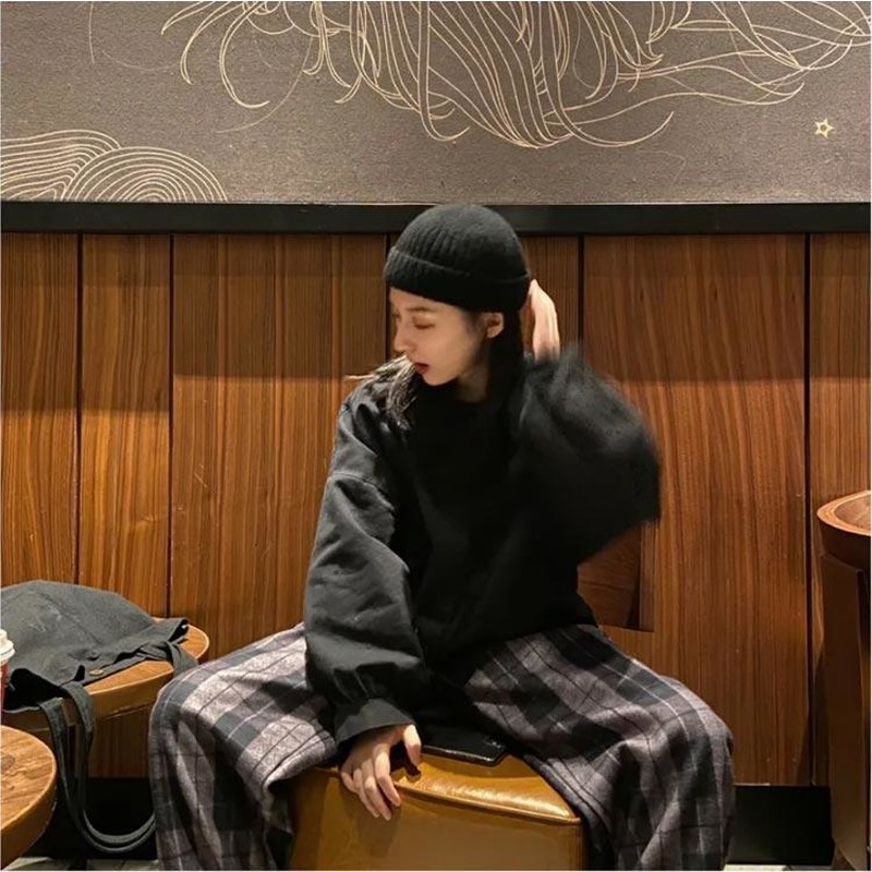 LOW CLASSIC ニット帽 現地価格セール LOW CLASSIC(ロウ クラシック) ニットキャップ