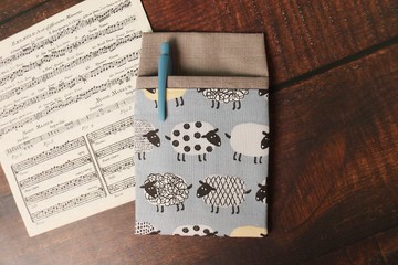 羊咩咩 口袋型筆袋 護理師筆袋 醫師筆袋 老師筆袋