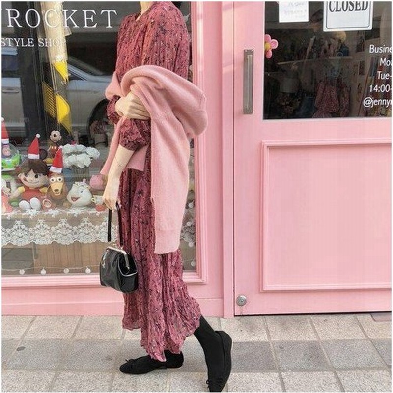 ワンピース レディース ファッション 春 50代 40代 30代 秋 春物 春服装 小花柄 しわ加工 プリーツワンピース ラウンドネック ロング丈 通販 Lineポイント最大0 5 Get Lineショッピング