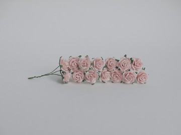 紙花、50 朵、DIY 材料、小玫瑰尺寸 2 公分、淺粉色。