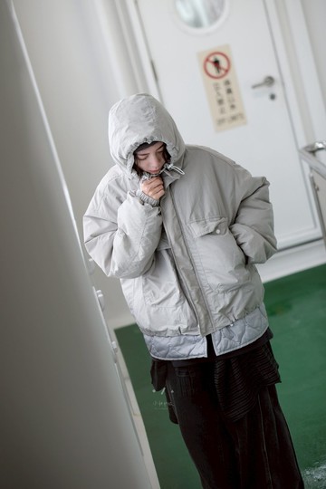 大島輕輕大口袋拼接連帽外套