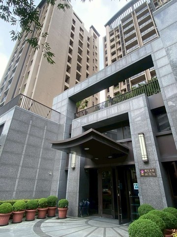 市醫特區首排櫻花沐然3房大平車採光戶｜台中市北屯區樹孝路