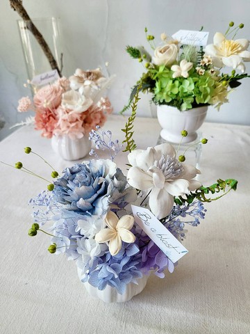 輕鬆一夏。輕透渡假風永生盆花+精油組