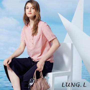 LUNG.L林佳樺 粉色修身條紋小V領泡泡布短袖女裝上衣 LW21A