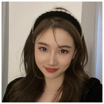 梨花HaNA 法式高級巧思點綴．交錯小珍珠絲絨髮箍