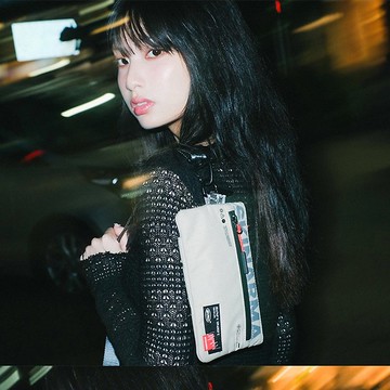 Clutch Fardel 潮系風格口袋包 ( 附掛繩、手腕繩 ) 沙色