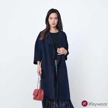 KeyWear奇威名品 質感手工縫製100%羊毛大衣-深藍色