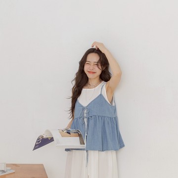 QUEENSHOP_ S 女裝 -牛仔綁帶細肩外搭傘擺背心 現+預 【01160075】
