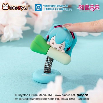 【動漫周邊✅】免運 moeyu初音未來眯眯眼軟膠搖搖樂miku車載擺件桌面裝飾品卡通周邊