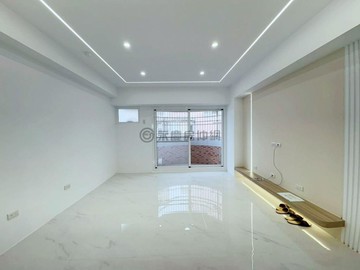 【最新上架】近五王國小家樂福整新明亮三房平車｜台南市永康區南工街