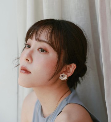 繁花經典商品- 優雅山茶花耳環耳夾 花耳環 醫療級鋼針