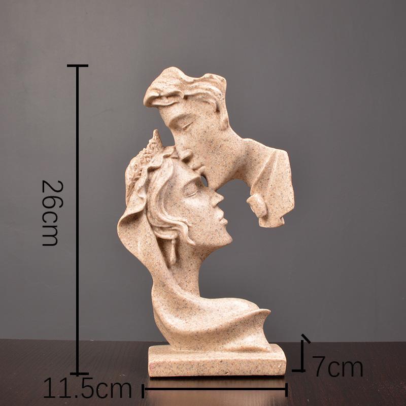 キャラクターの彫刻 樹脂製 クリエイティブ 北欧の装飾品 モダン ミニマリストスタイル 手工芸品 カップルのキス 結婚式の贈り物 家の装飾