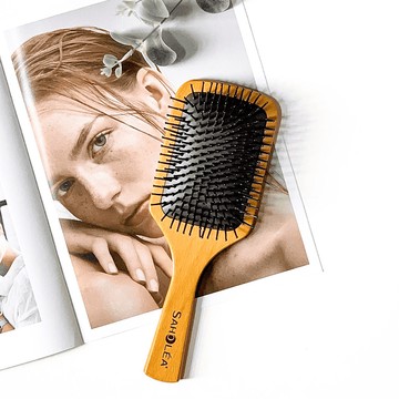 【森歐黎漾】原木氣墊按摩梳 SAHOLEA (氣墊梳/按摩梳/原木梳/木梳/梳子)｜美吾髮『可海外配送』