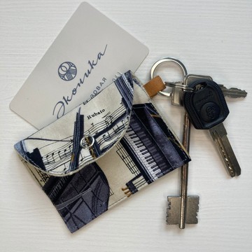 鈕釦式卡片夾 9 公分 x 6.5 公分