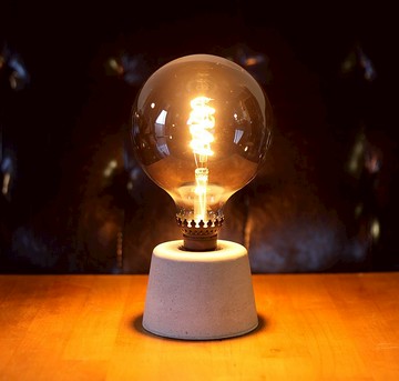 圓錐塔水泥燈座