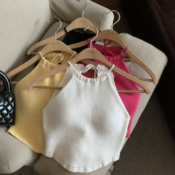 Jade Closet直營店推薦~純欲風辣妹性感有胸墊掛脖無袖吊帶背心女