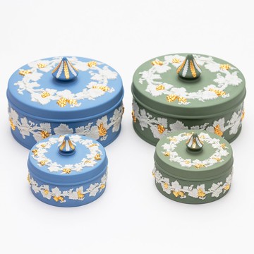 英國製 Wedgwood 浮雕葡萄藤1966鑲金 陶瓷首飾盒珠寶收納盒(緑)