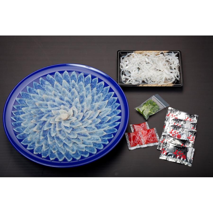 無毒とらふぐ　刺身140g・本皮100g　33cm皿 天草特産品ショップ