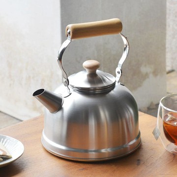 千歲  日製復古風木柄不鏽鋼茶壺(IH對應)-2.5L 單一規格