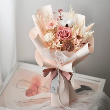 代印小卡【艸弄Floral Design】芭比粉永生玫瑰花束/情人節花束 告白花束 週年紀念 永生花 乾燥花