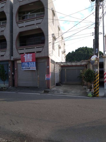 路科近萬坪體育公園10米路大面寬店住｜高雄市路竹區潭墘路