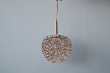 簡單生活 | 皮革藺香扇