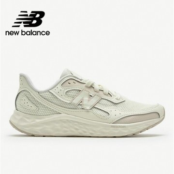 【New Balance】Fresh Foam慢跑鞋_女性_淺杏色_WARISTC4-D楦