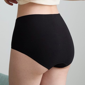 華歌爾-健康內褲-高保濕潤澤美肌纖維 M-3L中高腰三角褲(基礎黑) NSC063BL