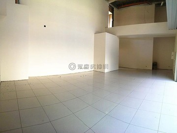喜來登商圈｜青禾大面寬店面附雙平車｜新竹縣竹北市嘉興路