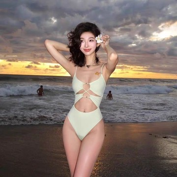 夏季必備🌞 泳衣女辣妹性感鏤空連體小胸露背溫泉度假泳衣純欲風溫泉韓版超仙